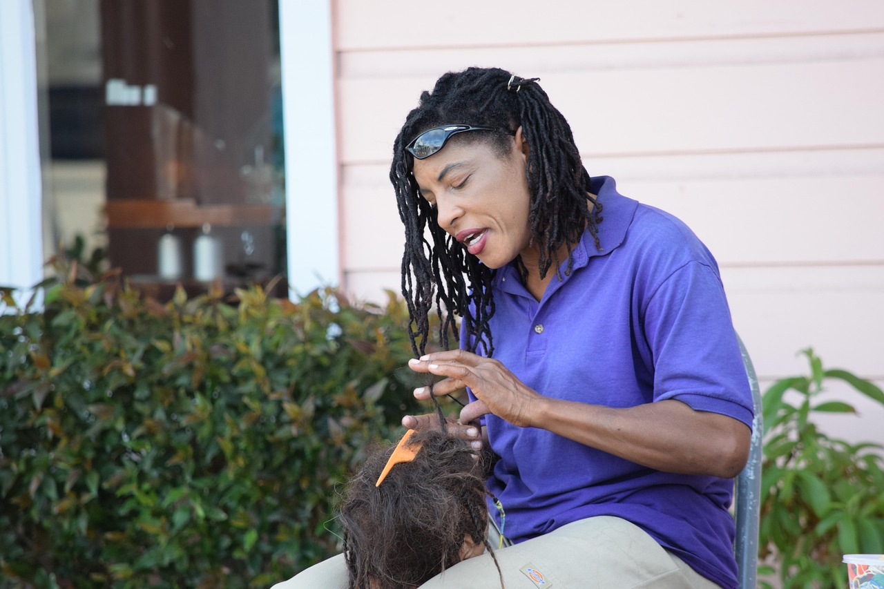 Hair braiding in Bahamas